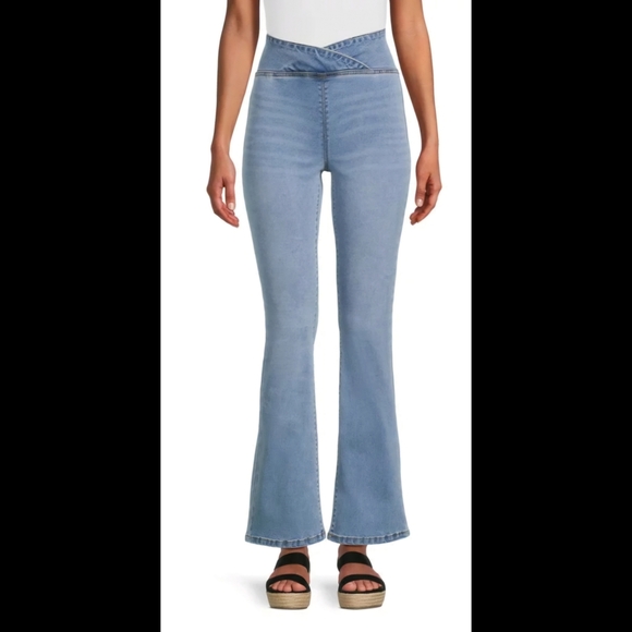NWT Retro Crossover Flare Jeans - Picture 3 of 12